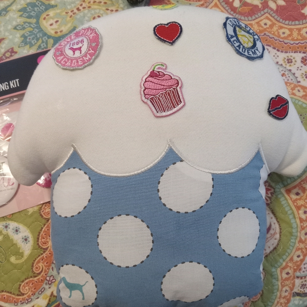 NOT FOR SALE!!! 😍 Cup cake pillow